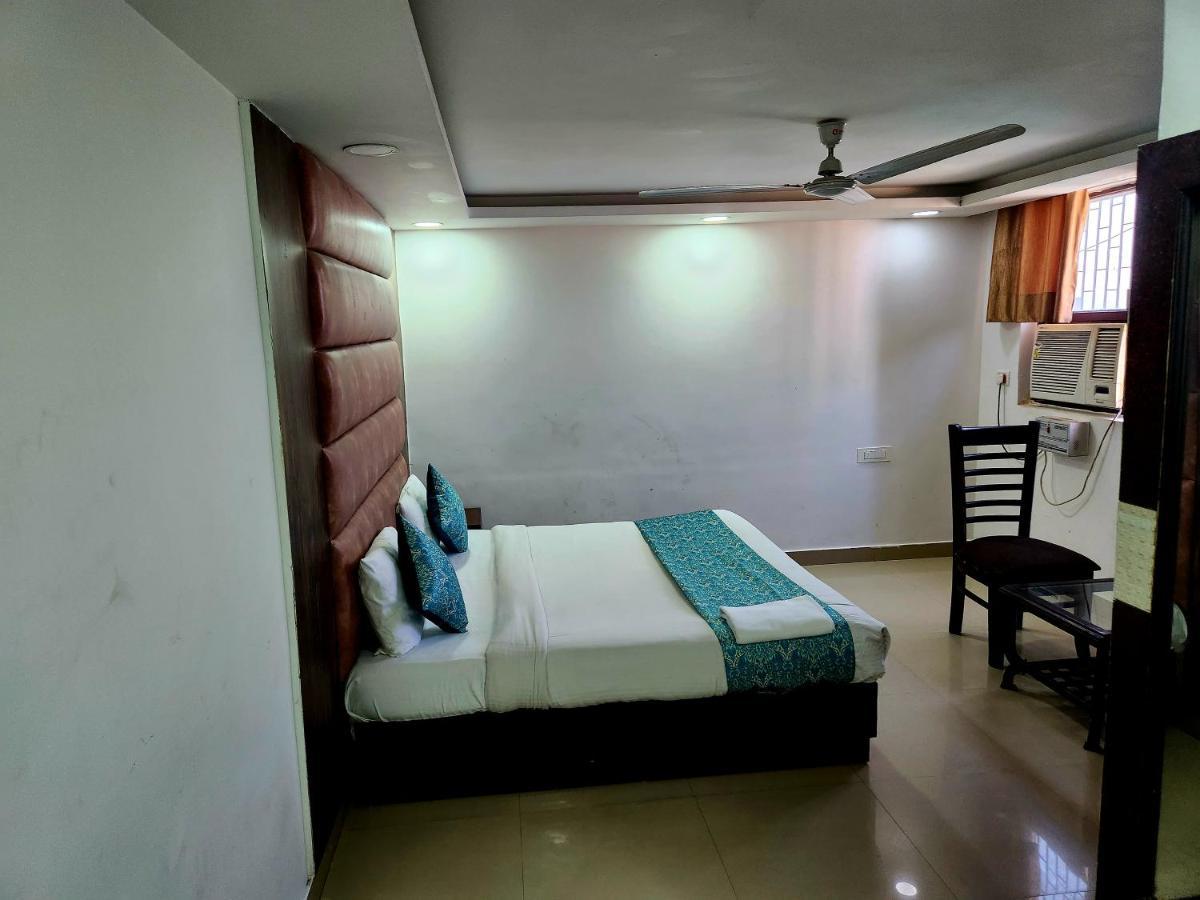 Hotel Krone Near Igi Airport Delhi New Delhi Exteriör bild