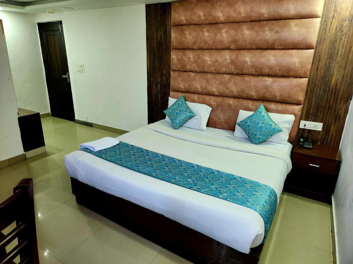 Hotel Krone Near Igi Airport Delhi New Delhi Exteriör bild