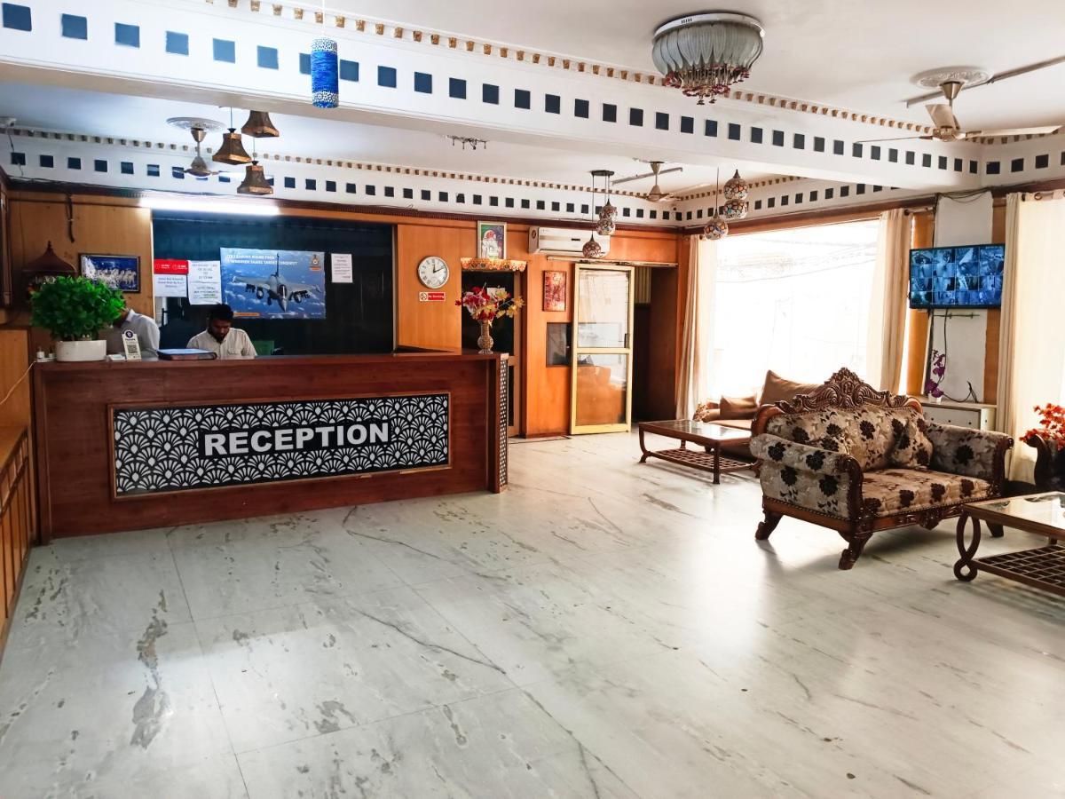 Hotel Krone Near Igi Airport Delhi New Delhi Exteriör bild